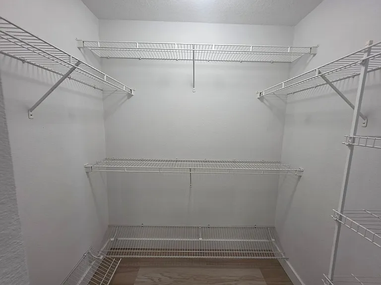 5230 Compass Pointe Cir — Photo 31