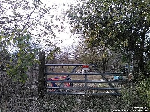 5th image of 1461 Novella Ave
