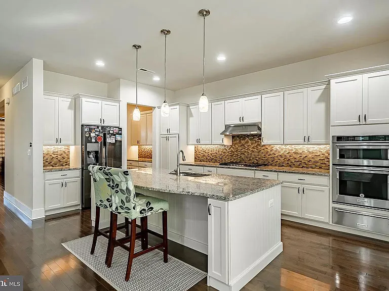 309 Quigley Dr — Photo 9