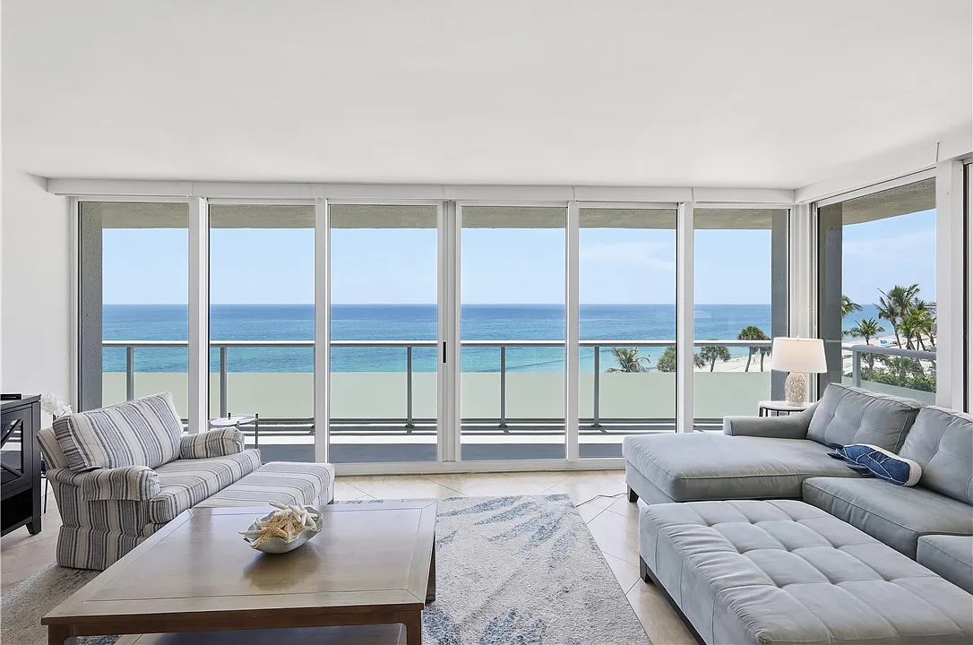 2 bed, 1112 sqft, $10,000 — Photo 3