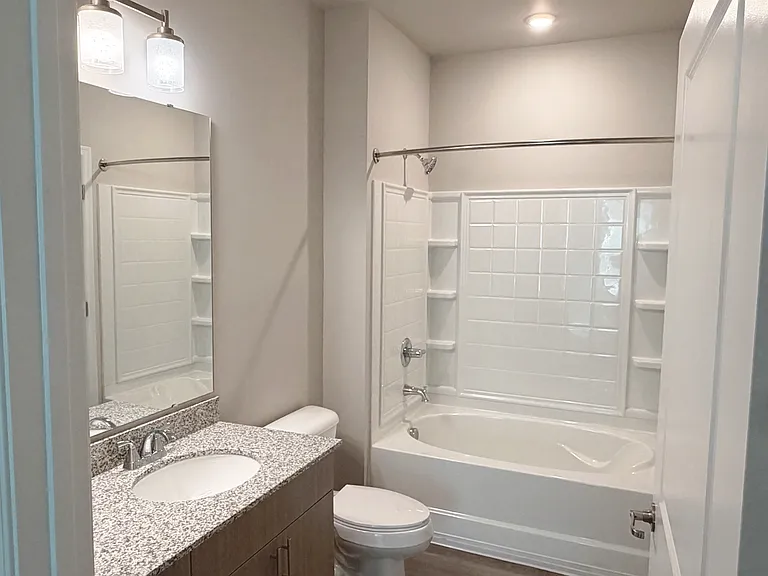 Clairmont at Crabtree — Photo 115