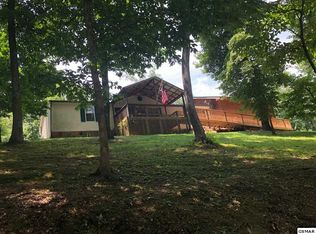 4109 Suttons Rd, Sevierville, TN 37876