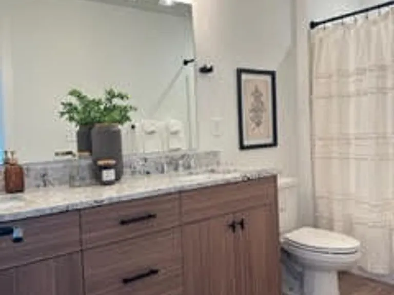 5015 E Hagadorn Ln — Photo 9