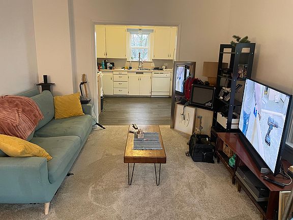 5th image of 635 SE Taylor St #2