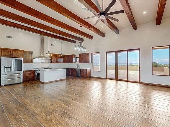 4th image of 81 Cerro Alto Rd