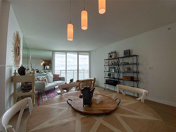 4th image of 335 Biscayne Blvd #1410