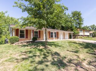 333 Roanoke Dr, Belleville, IL 62221