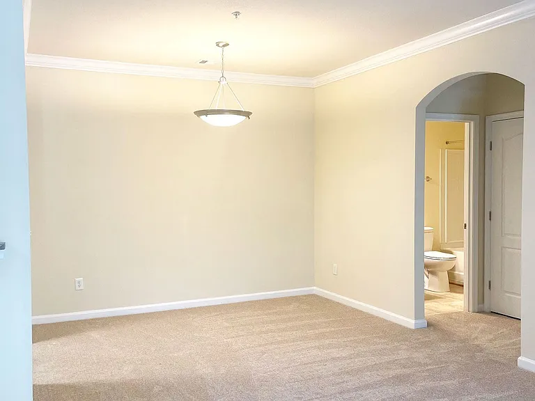 Clairmont at Farmgate — Photo 58