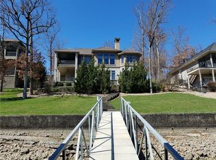 546 Forestridge Ln, Sunrise Beach, MO 65079