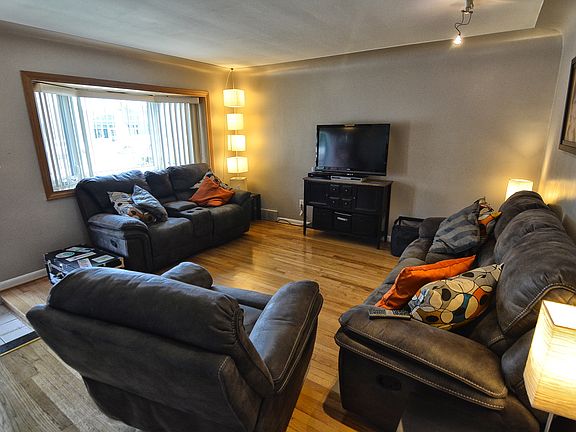 4th image of 27909 Rockwood St