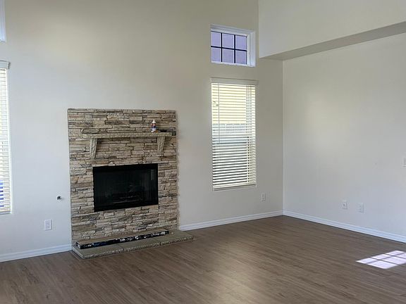 4th image of 1772 Elm Ave