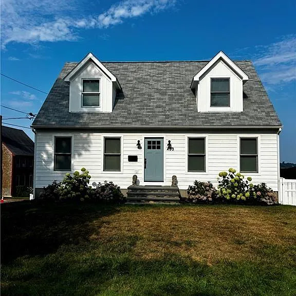 433 Wolcott Ave — Photo 1