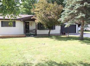 201 Shoreview Dr, Houghton Lake, MI 48629