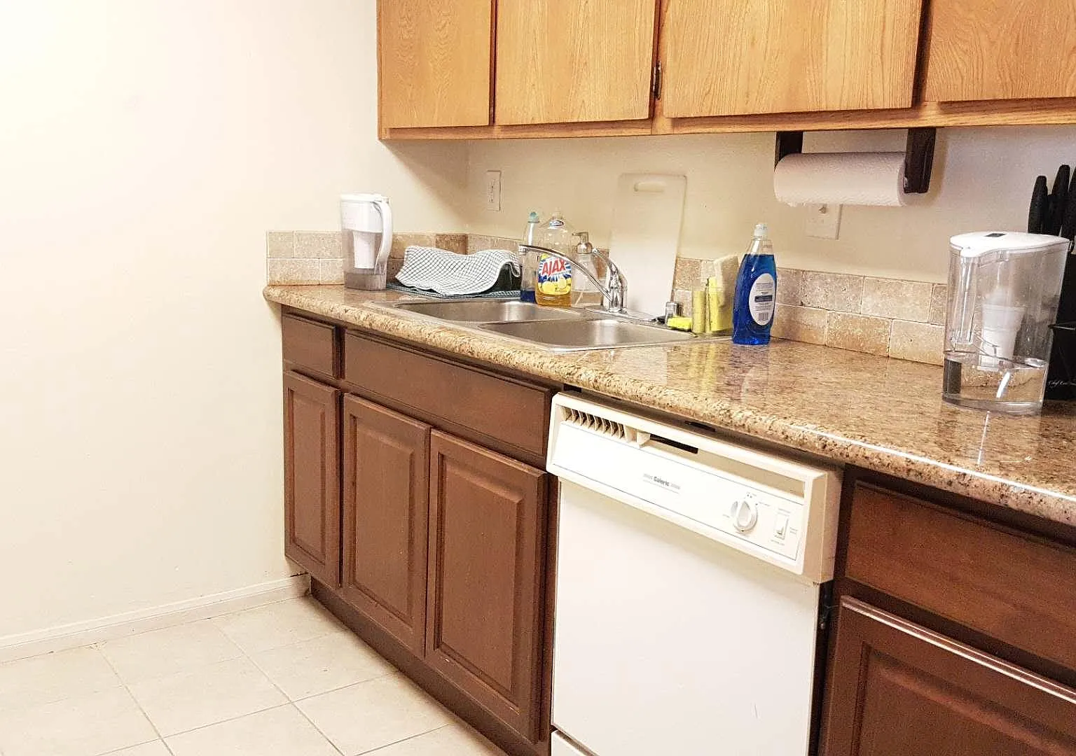 3 bed, 1015 sqft, $1,650 — Photo 3