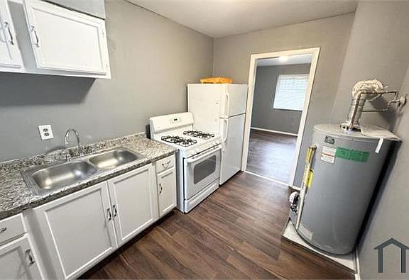 4th image of 1304 Horace St #1