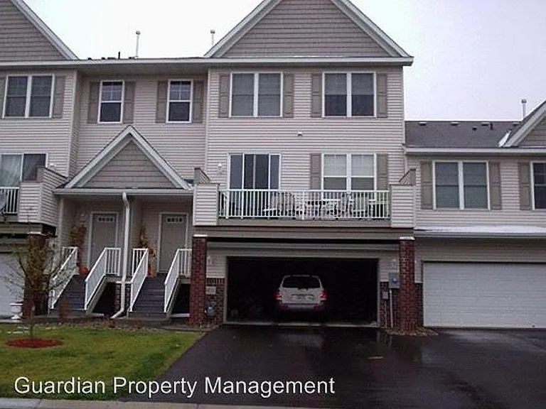 20711 Hampshire Cir — Photo 1