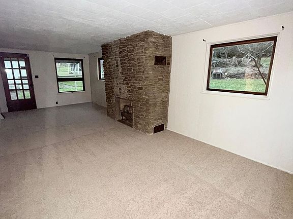3rd image of 8017 Thon Dr