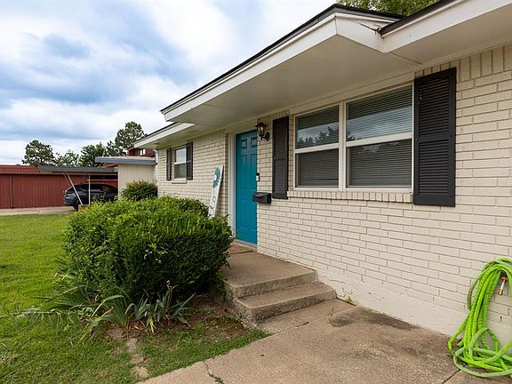 4th image of 1720 NE Classen Blvd