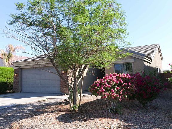 2nd image of 2823 S 83rd Dr