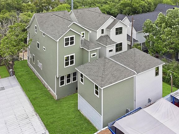 3rd image of 312 W 9th St