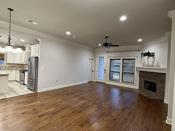 4th image of 16989 Bentons Ferry Ave
