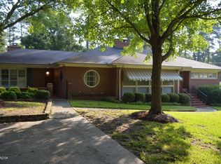 2925 Victoria Cir, Macon, GA 31204