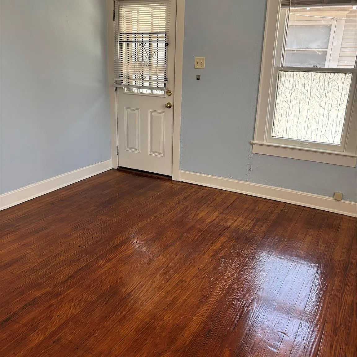1 bed, 1.0 bath, 500 sqft, $1,075 — Photo 1