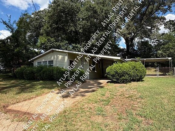 2nd image of 3871 Sherwood Dr