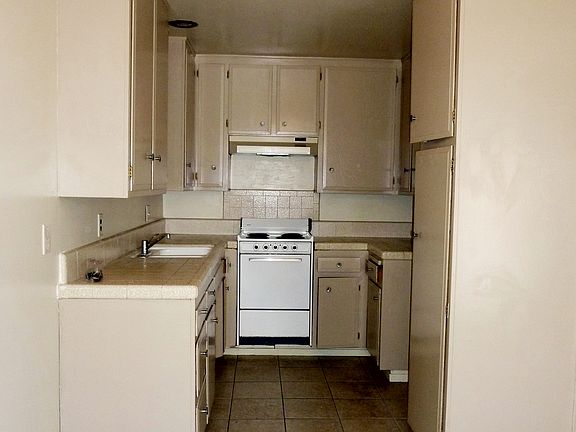 5th image of 7941 Stewart & Gray Rd #3