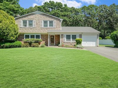 17 Wintergreen Drive, Coram, NY, 11727