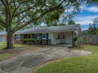 863 Surrey Rd, Shreveport, LA 71105