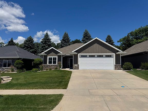 4th image of 3346 Stone Ridge Dr #13