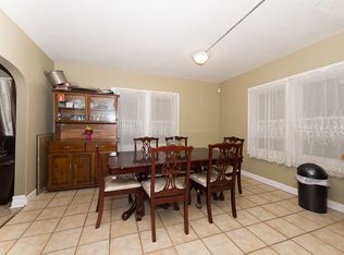 1142 Lincoln St, North Chicago, IL