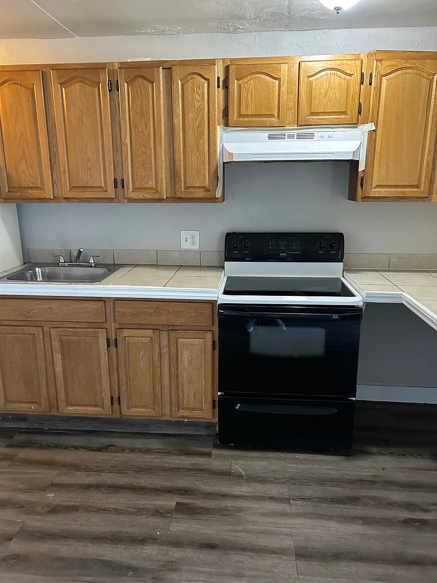 Building Photo - 1474 Xenia St #5