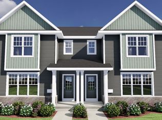 633 Hillcrest Dr, Waunakee, WI 53597