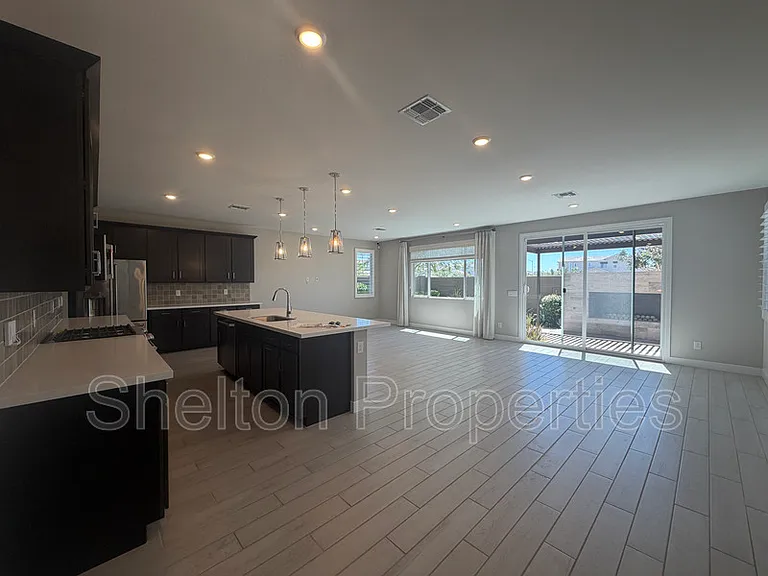 26329 N 24th Dr — Photo 2
