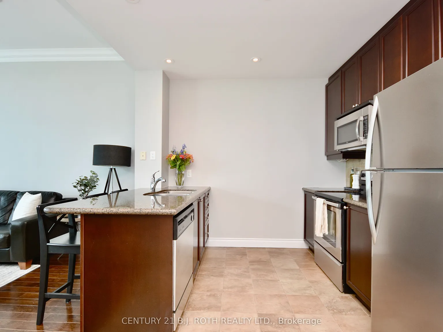 1 bed, $2,500 — Photo 2