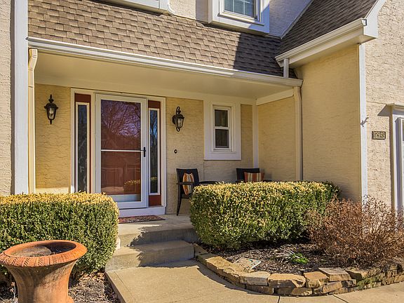 Sassy 2 Story Home