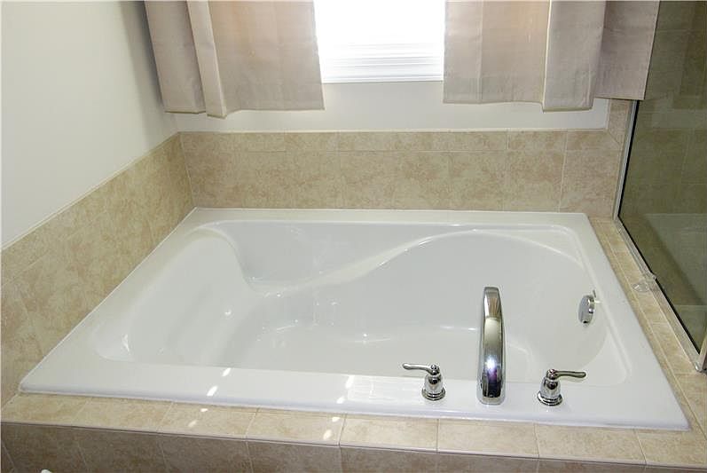 1st image of 15912 Mackenzie Manor Dr