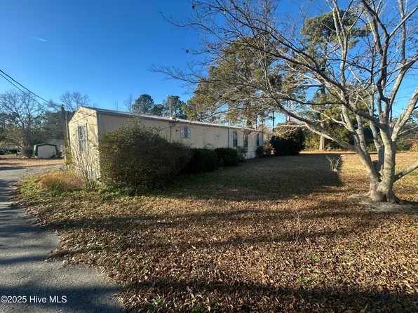 501 Hoover Road, Hampstead, NC 28443