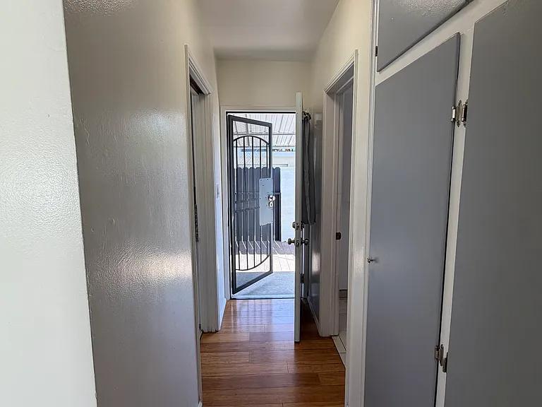 3321 E 17th St #3321 — Photo 7