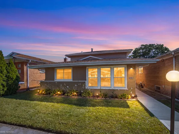 12901 S Carpenter St, Calumet Park, IL 60827