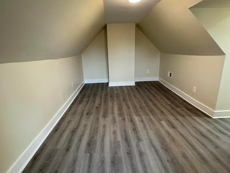 225 N Burgher Ave #2 — Photo 6
