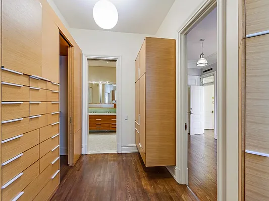 Sold by Sotheby's International Realty | media 7