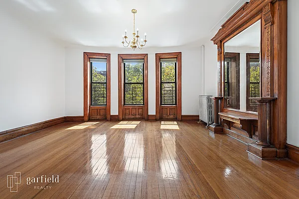 Rented by Garfield Realty  | media 2