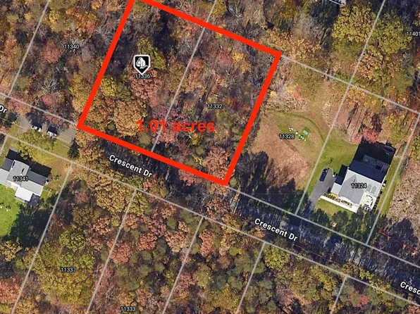 11336 11332 Crescent Dr, Fairfax, VA 22030