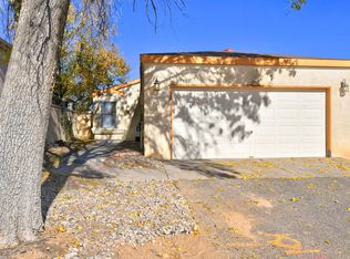 964 Charles Dr NE, Rio Rancho, NM 87144
