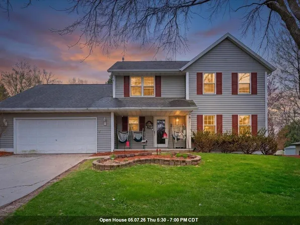 2655 Indian Hill Dr, Green Bay, WI 54313