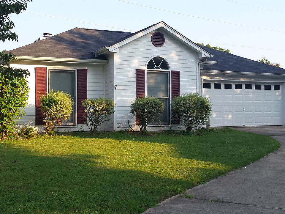 1st image of 1018 Brisbane Ln SE