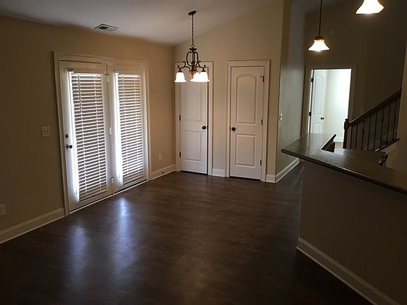 4th image of 1216 Bothwell Pl